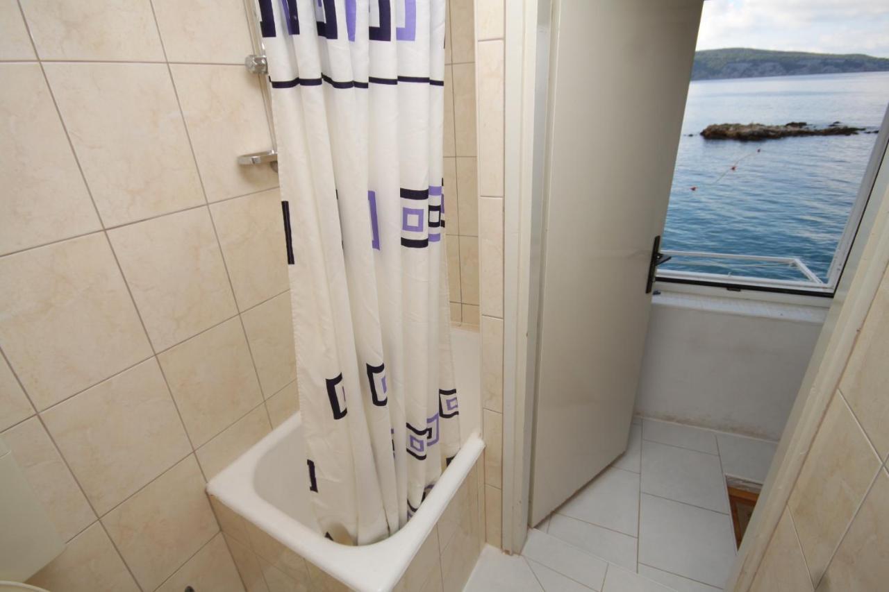 Apartments And Rooms By The Sea Komiza, Vis - 2431 Extérieur photo