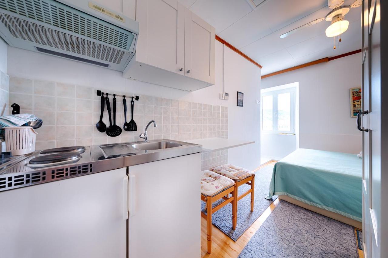 Apartments And Rooms By The Sea Komiza, Vis - 2431 Extérieur photo