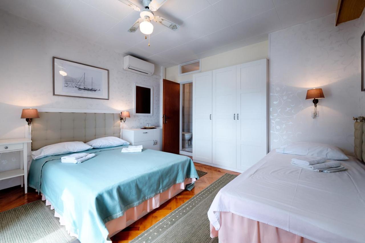 Apartments And Rooms By The Sea Komiza, Vis - 2431 Extérieur photo